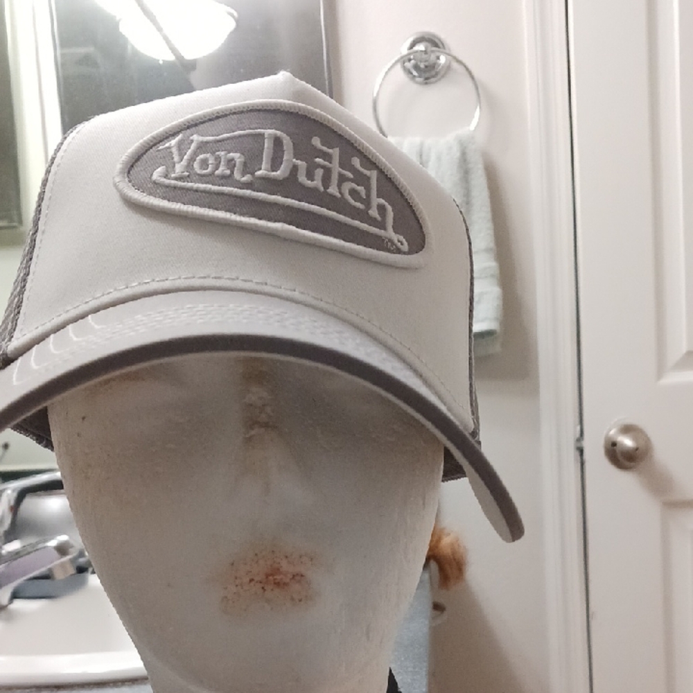 Von Dutch Light Gray Cap